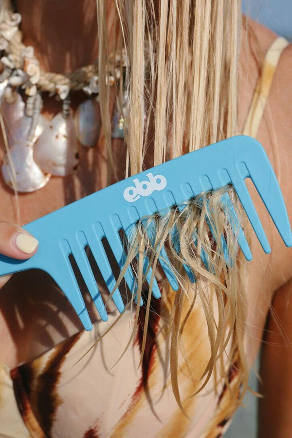 Detangling Logo Comb